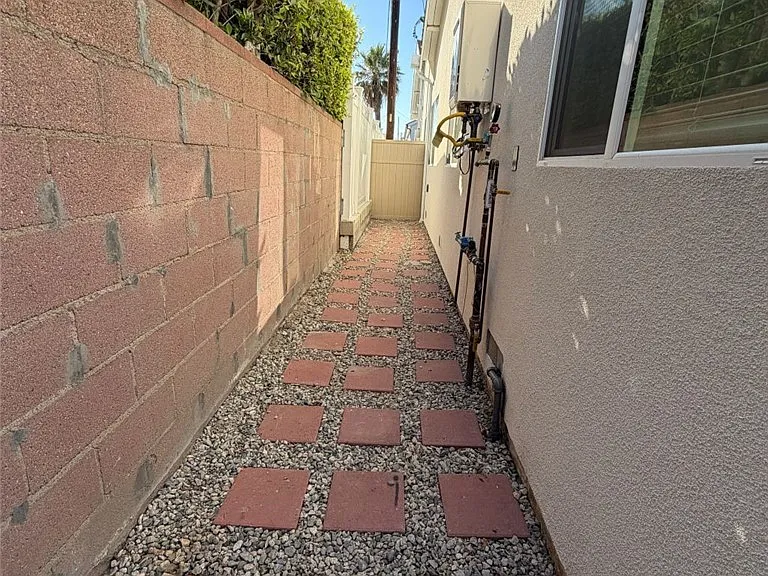 10867 Nettleton St — Photo 25