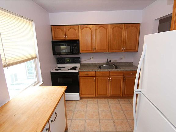 5th image of 36 Magnolia Ave