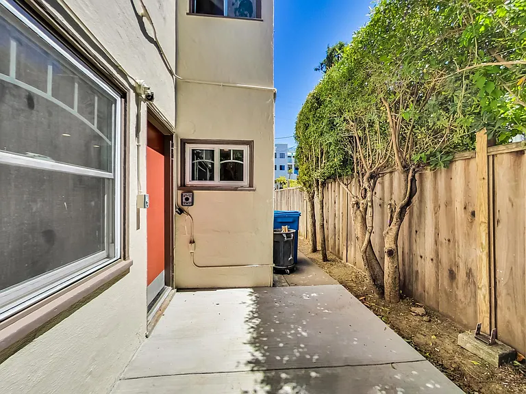 816 Peninsula Ave #B — Photo 28