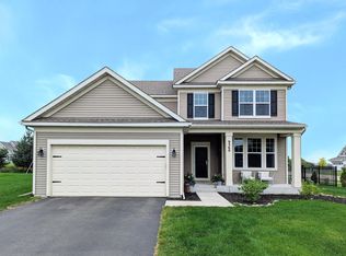 9360 Compass Pointe Rd, Woodbury, MN 55129