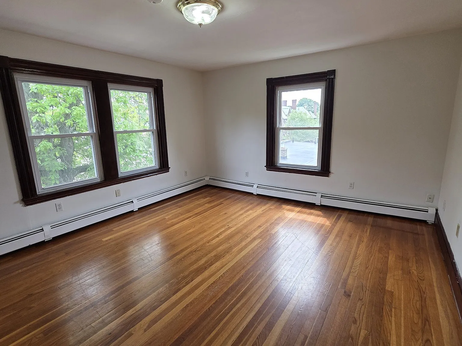 Studio, 1.0 bath, 300 sqft, $1,150 — Photo 2