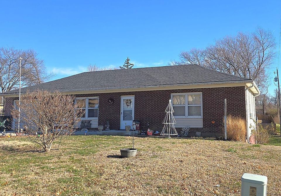 1st image of 205 S 15th St