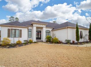 14 Cypress Lake Ct, Maumelle, AR 72113