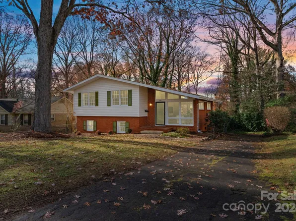6108 Netherwood Dr, Charlotte, NC 28210