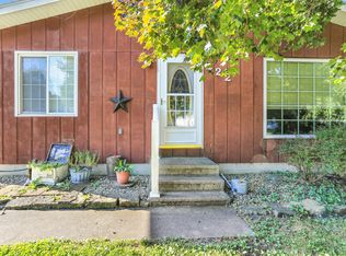 222 E Beech St, Piper City, IL 60959