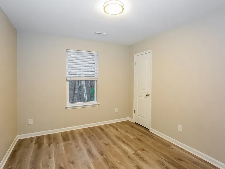 3202 Kayla Ln — Photo 12