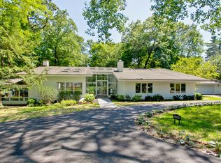 1200 N Sheridan Rd, Lake Forest, IL 60045