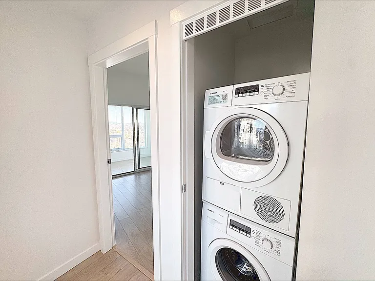 97 W Georgia St #1503 — Photo 10