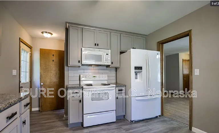 7764 Maywood St — Photo 9
