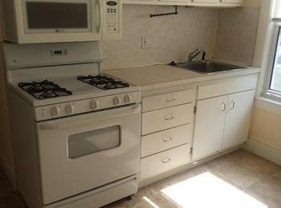 56 Floyd St APT 2, Winthrop, MA 02152