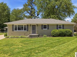 316 Longview Dr, Paducah, KY 42001