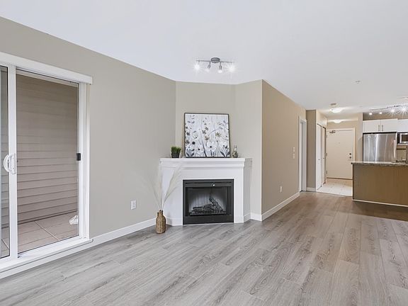 4th image of 8600 Park Rd #209