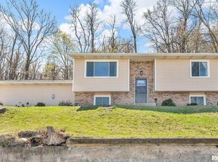 5338 5th Ave, Moline, IL 61265