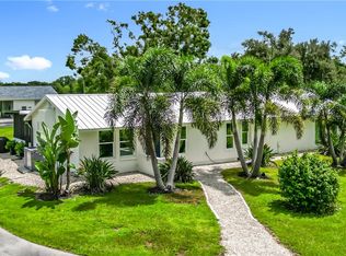 16032 Winburn Dr, Sarasota, FL 34240