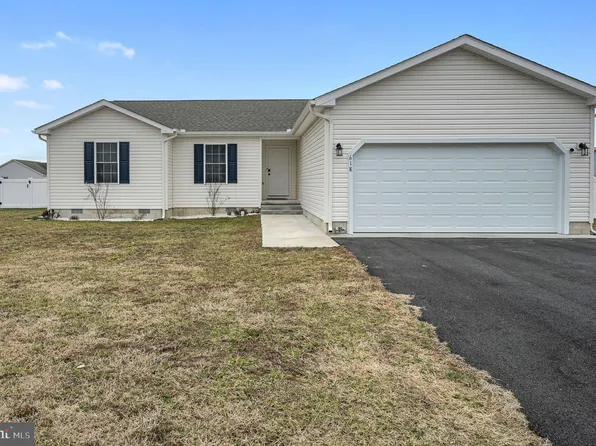 618 Elkins St, Harrington, DE 19952