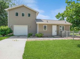 1196 5th St, Marion, IA 52302