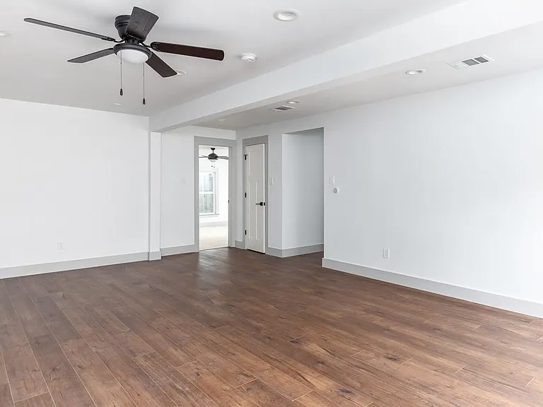 4612 Caswell Ave #A — Photo 13