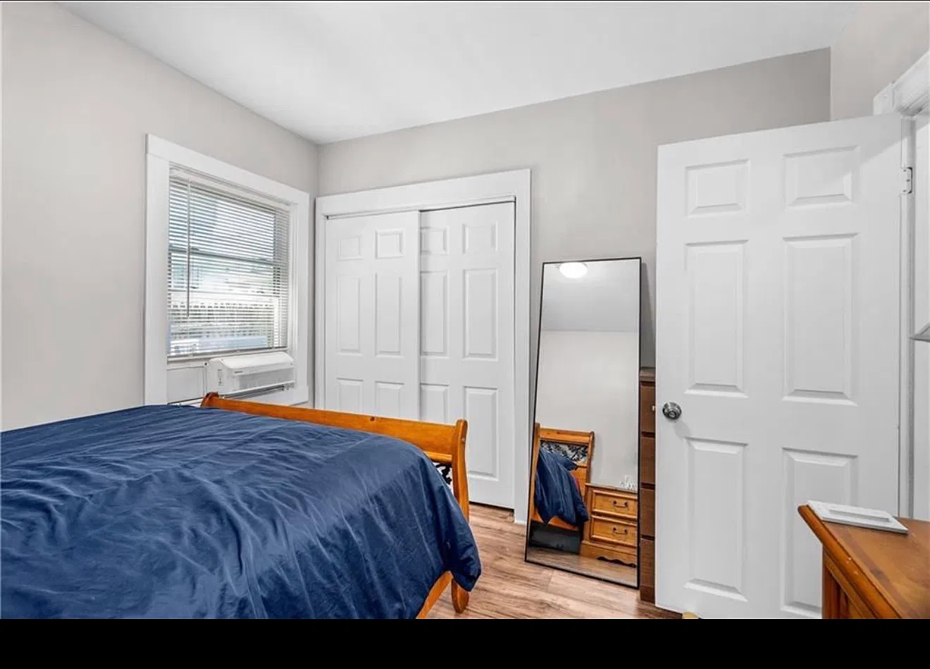 3 bed, $2,100 — Photo 4
