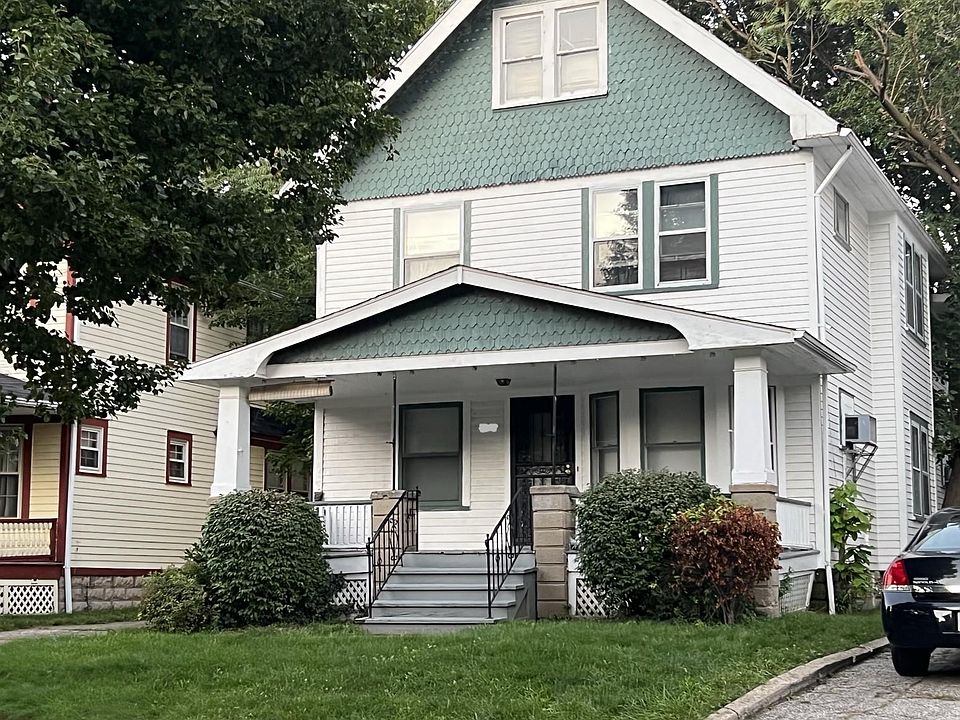 1st image of 2641 E 127th St