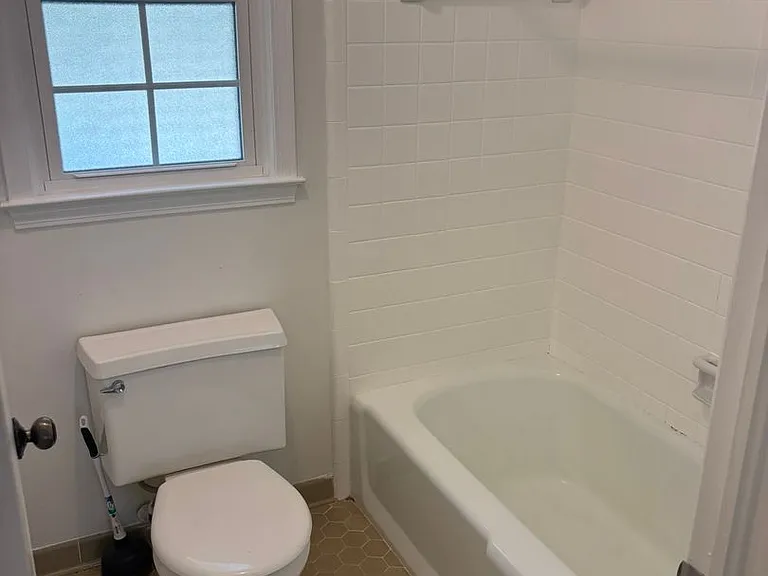 6129 Charing Dr — Photo 15