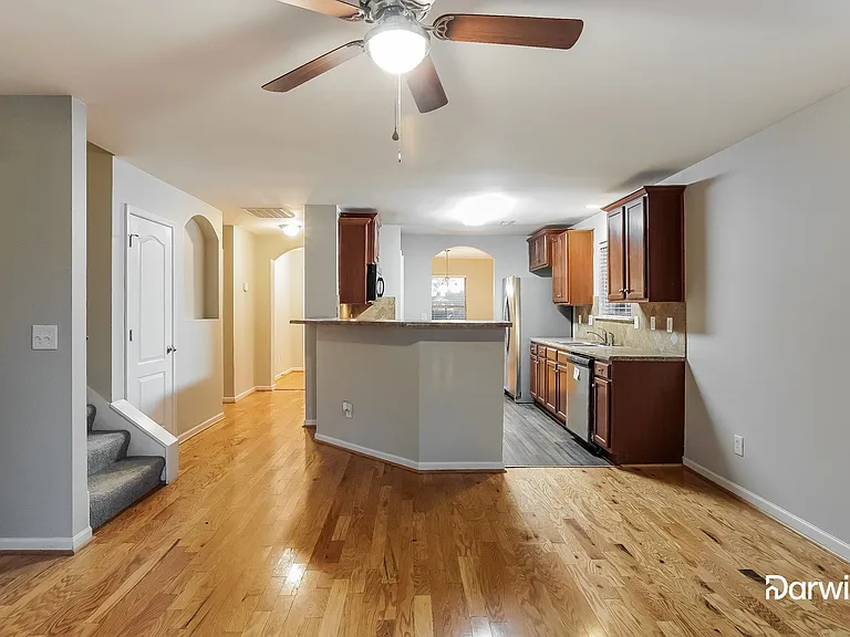 145 Union Station Dr — Photo 4