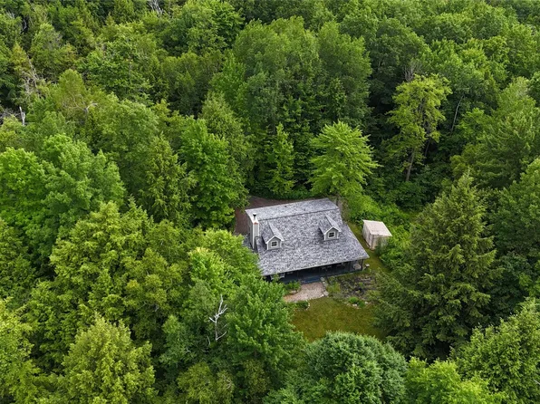 2240 Priestley Dr, Attica, MI 48412