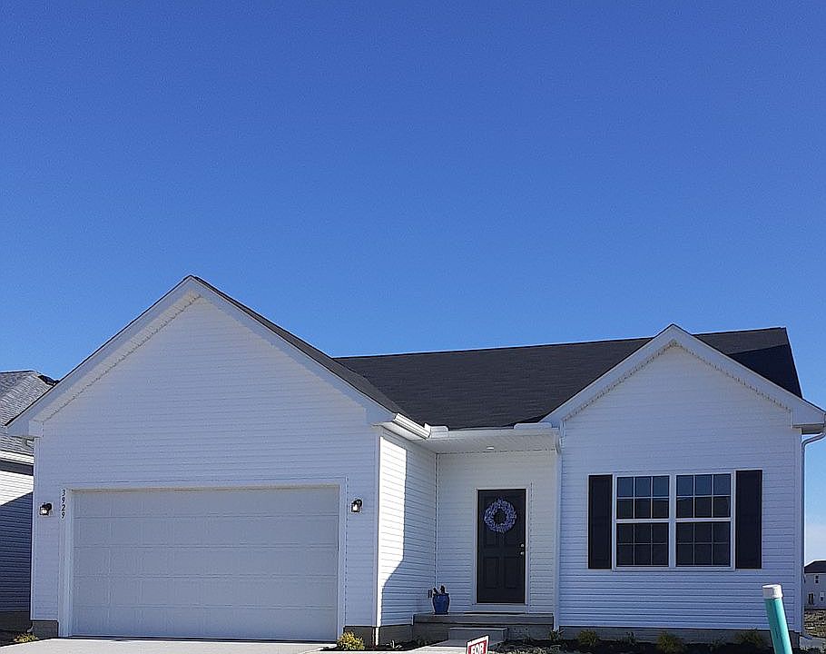 1st image of 3929 Murdock Dr