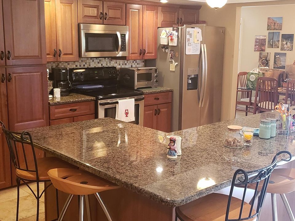 2nd image of 6057 E Beck Ln