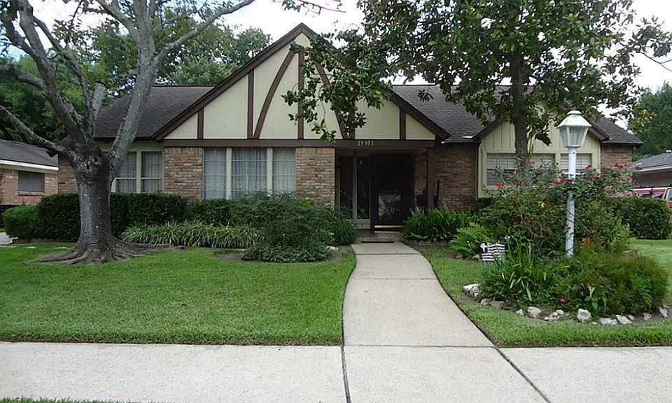 1st image of 15303 Cobre Valley Dr