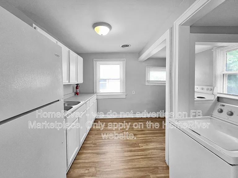 4311 E 30th St — Photo 7