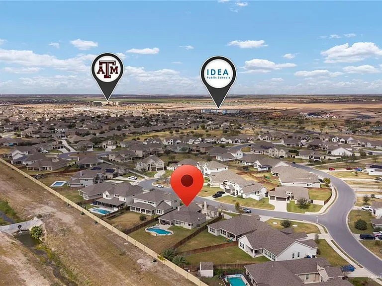 14220 Amistad Cir — Photo 24