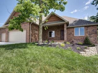 1568 N Marlowe Ave, Springfield, MO 65802