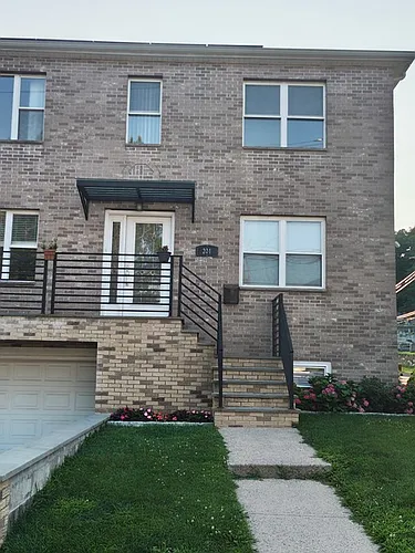 201 Truman Ave Photo 1