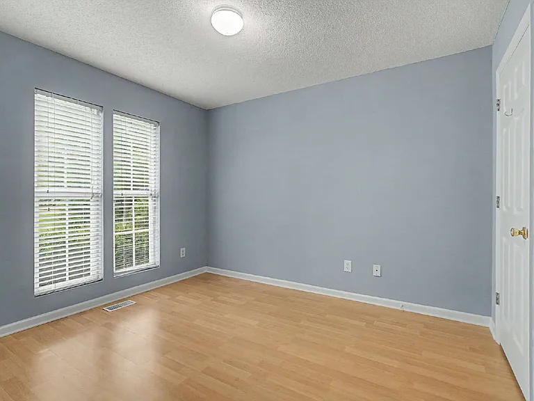 5812 Gentle Wind Dr — Photo 15