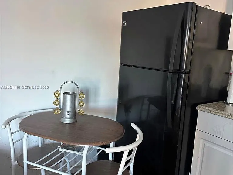 17649 SW 142nd Ct — Photo 6
