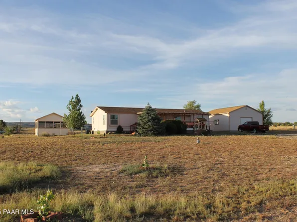 486 E Grand Canyon Rd, Paulden, AZ 86334