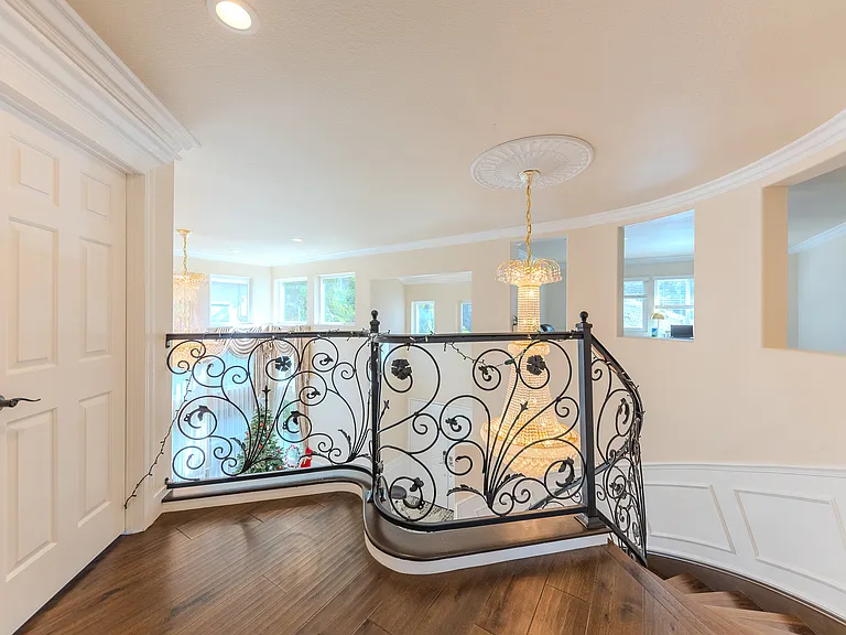 2416 Martingail Dr — Photo 15