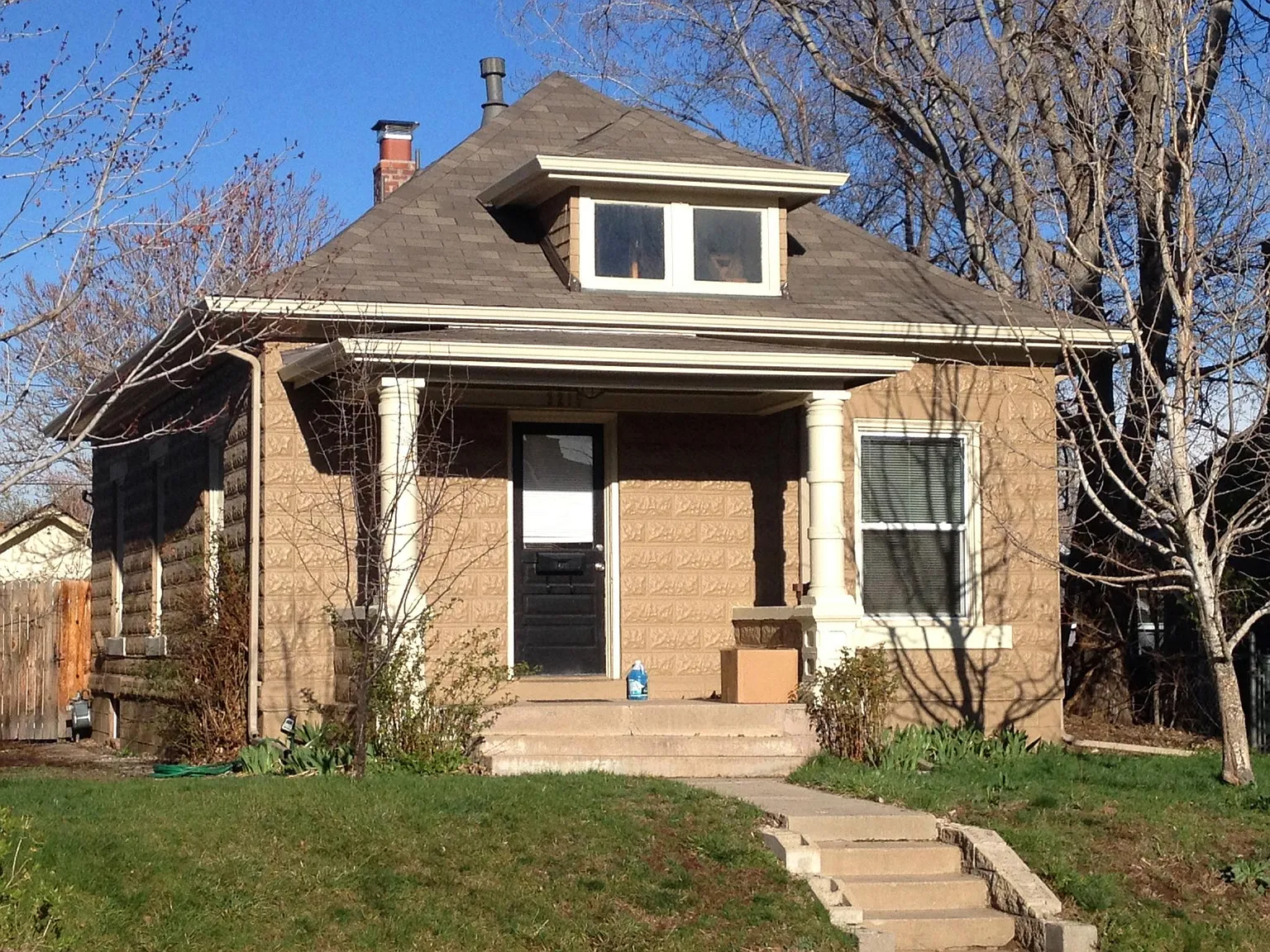2 bed, 950 sqft, $2,300 — Photo 1