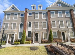 77 Roosevelt Dr, Wood Ridge, NJ 07075