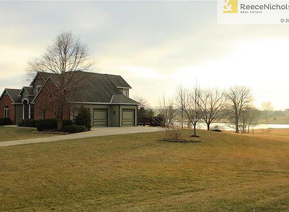 2 Acres of serene living