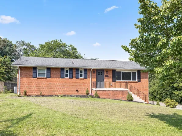 121 Peterson Rd, Knoxville, TN 37934