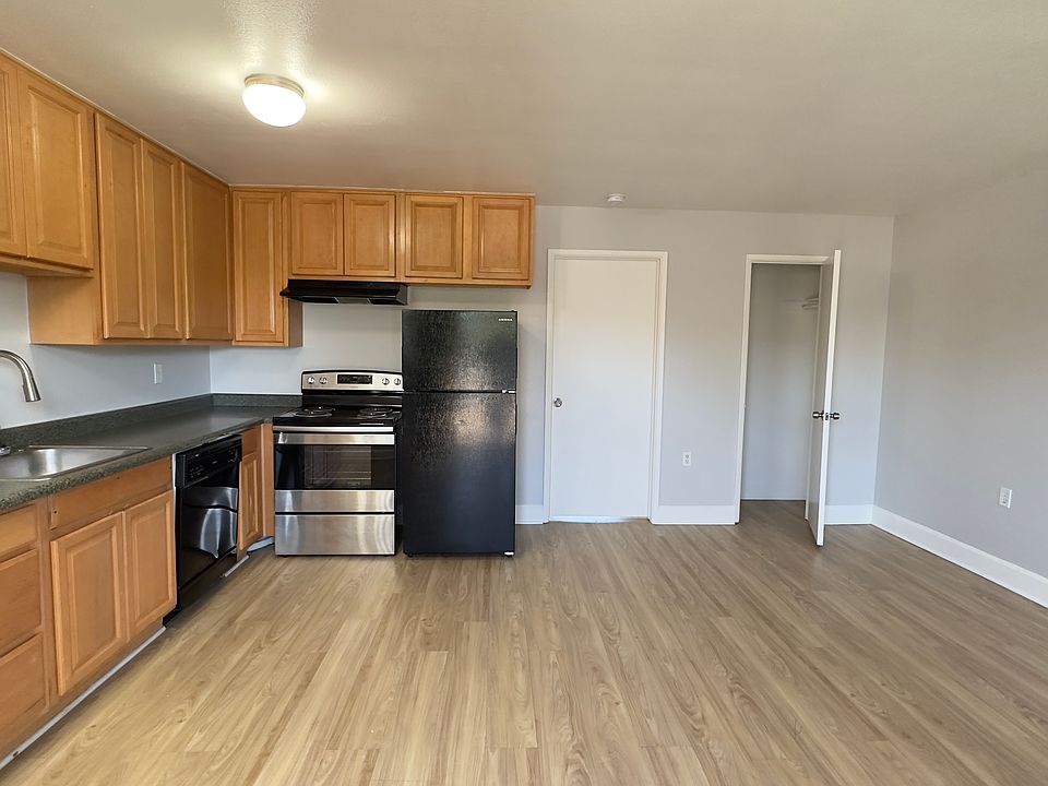 1st image of 2464 Wrondel Way #W/d