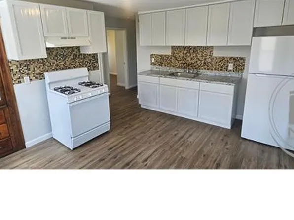 5 McFarland Ct, Worcester, MA
