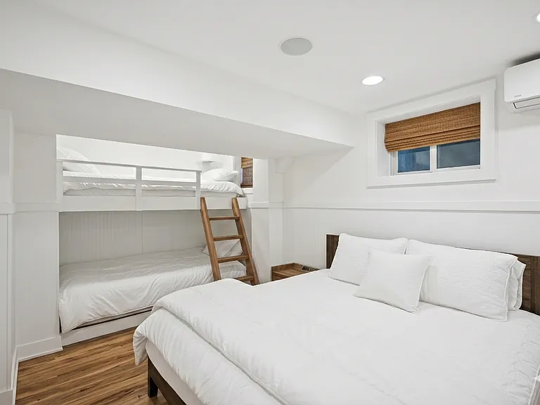 57 Seaview Ave — Photo 19