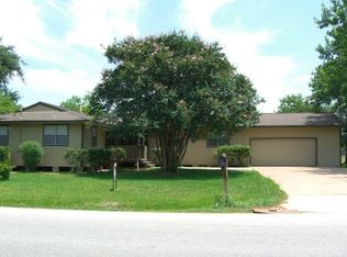509 Middleton St, Bacliff, TX 77518