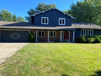25470 S Woodland Rd, Beachwood, OH, 44122