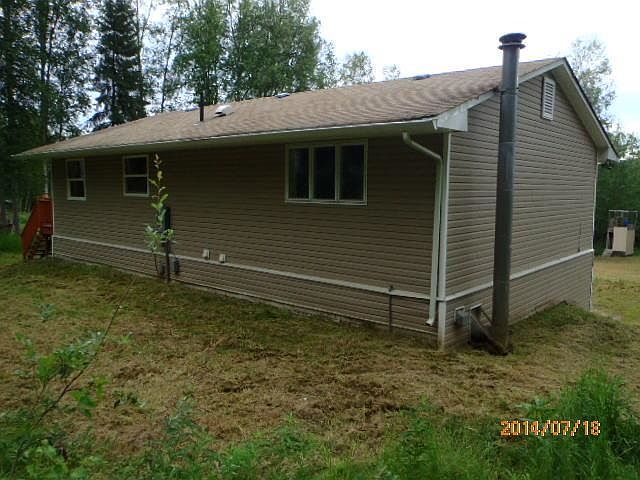 1st image of 415 Deadhorse Way