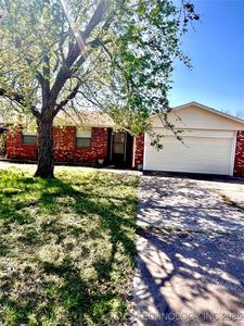 586 E 140th St, Glenpool, OK, 74033
