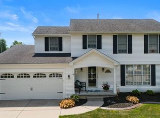 86 Hitching Post Ln, Amherst, NY 14228