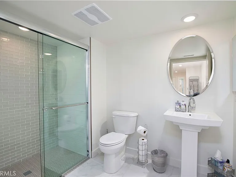 1523 Doheny Way — Photo 9